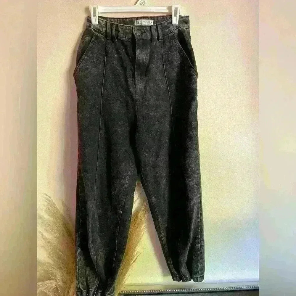 ZARA High waist Slouchy Jeans with studs